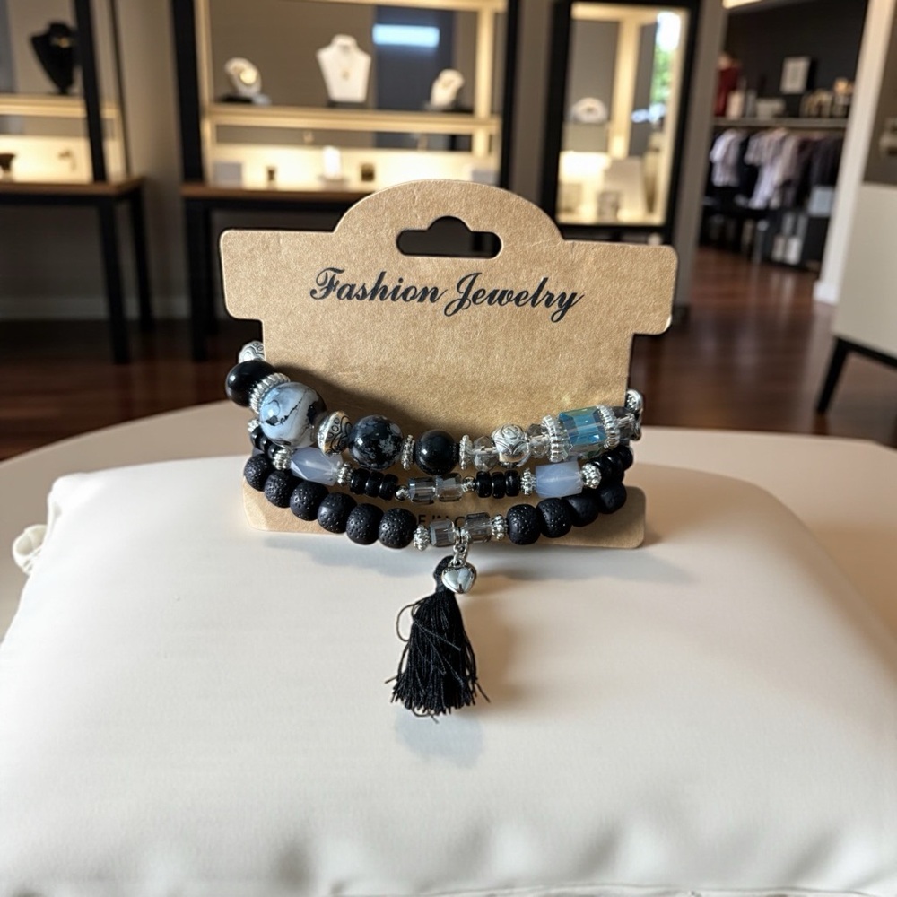 Fashion Jewelry bohemian Black and Silver Bracelet Set